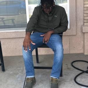 Meet your Posher, Pierre